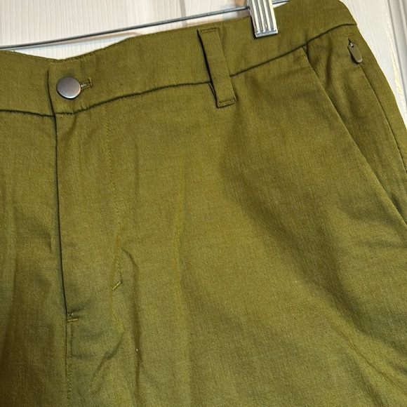 lululemon athletica Olive Green Men's Flat Front Shorts - Picture 3 of 9